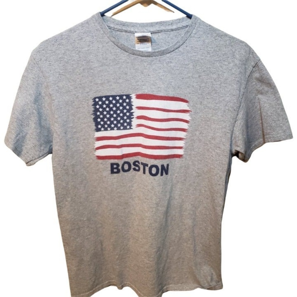 Boston USA American Flag Gray T-Shirt Short Sleeve Cotton | Women's Size M